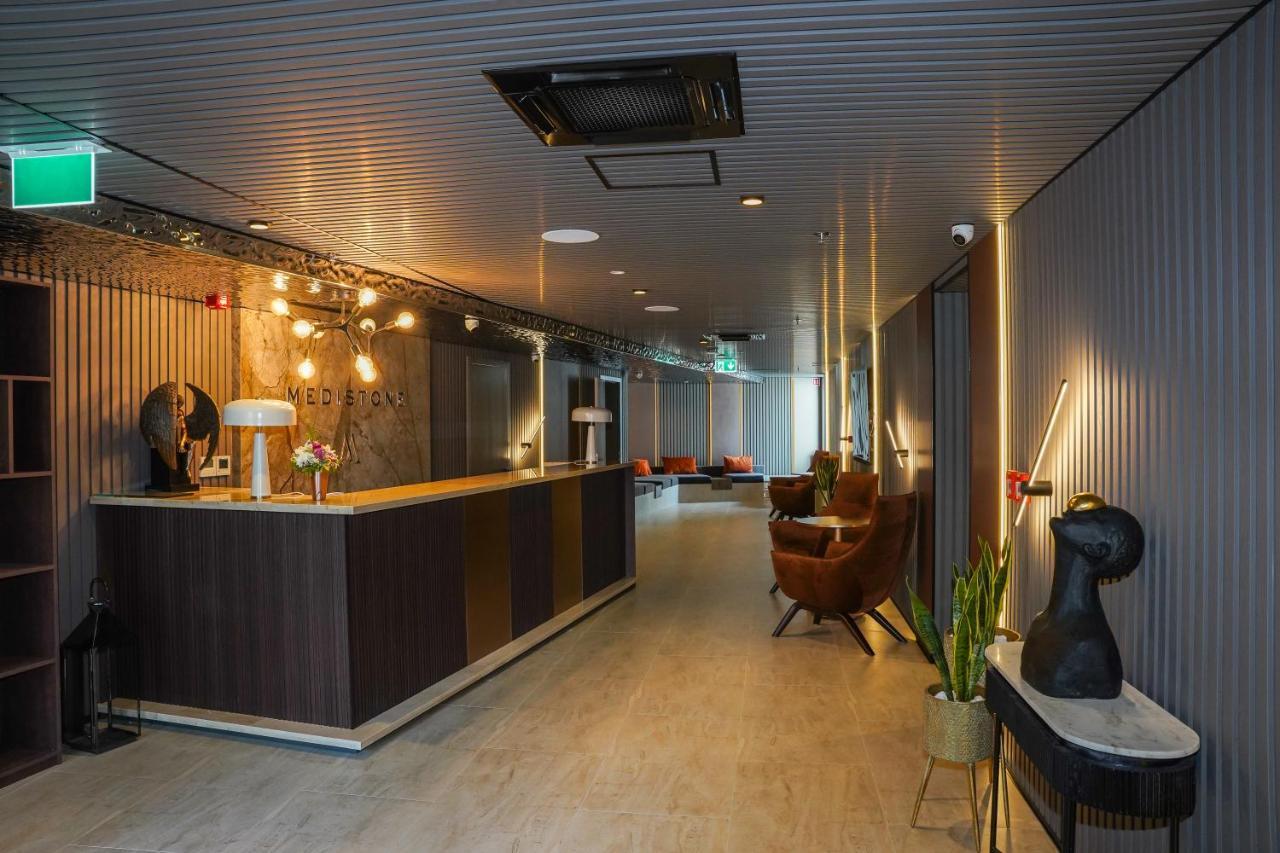 Hotel Medistone Omiš Esterno foto