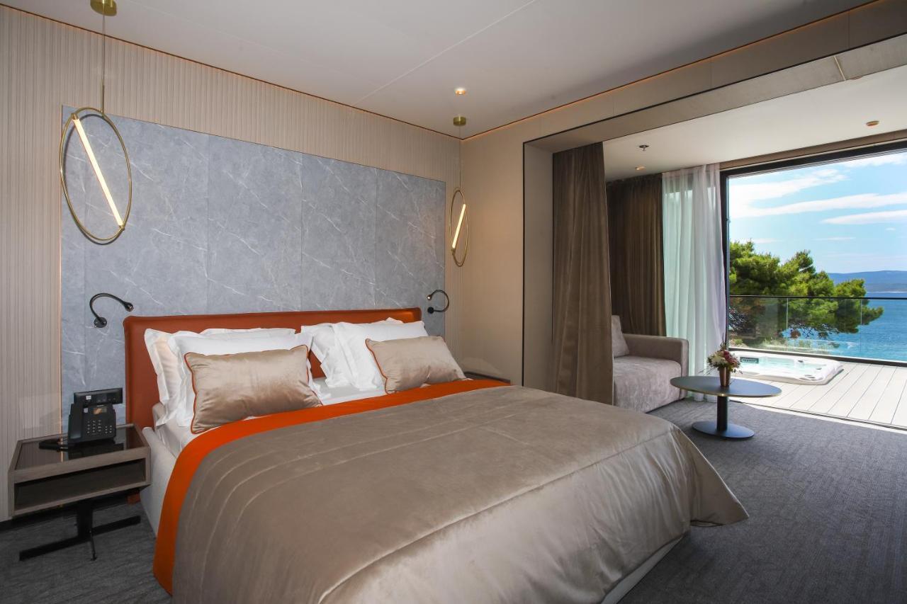 Hotel Medistone Omiš Esterno foto