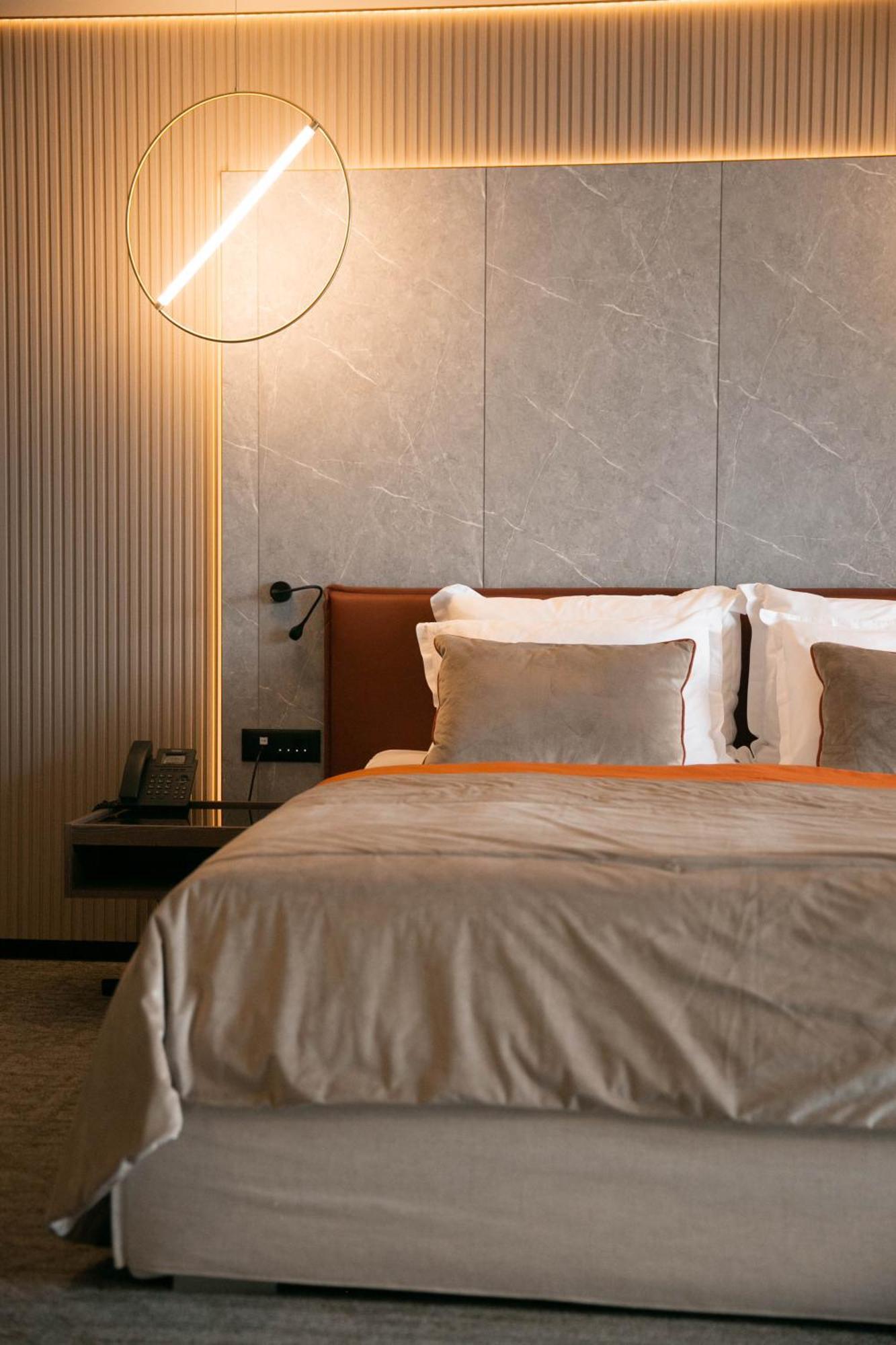 Hotel Medistone Omiš Esterno foto