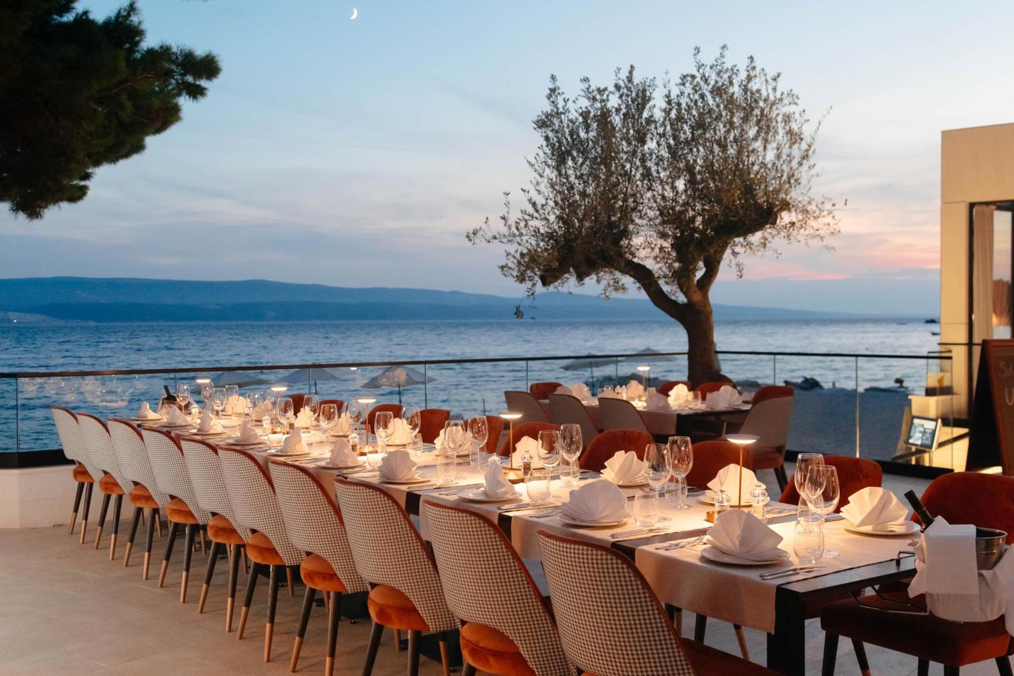 Hotel Medistone Omiš Esterno foto