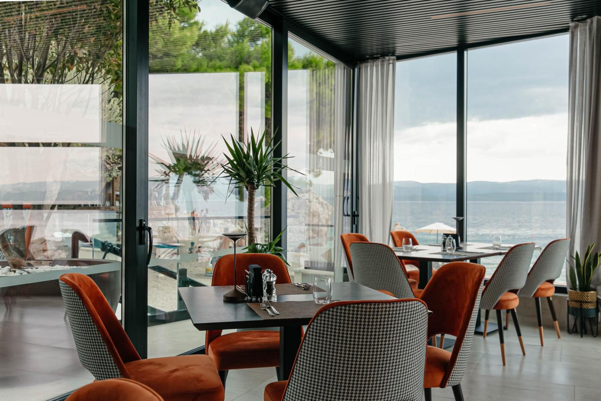 Hotel Medistone Omiš Esterno foto