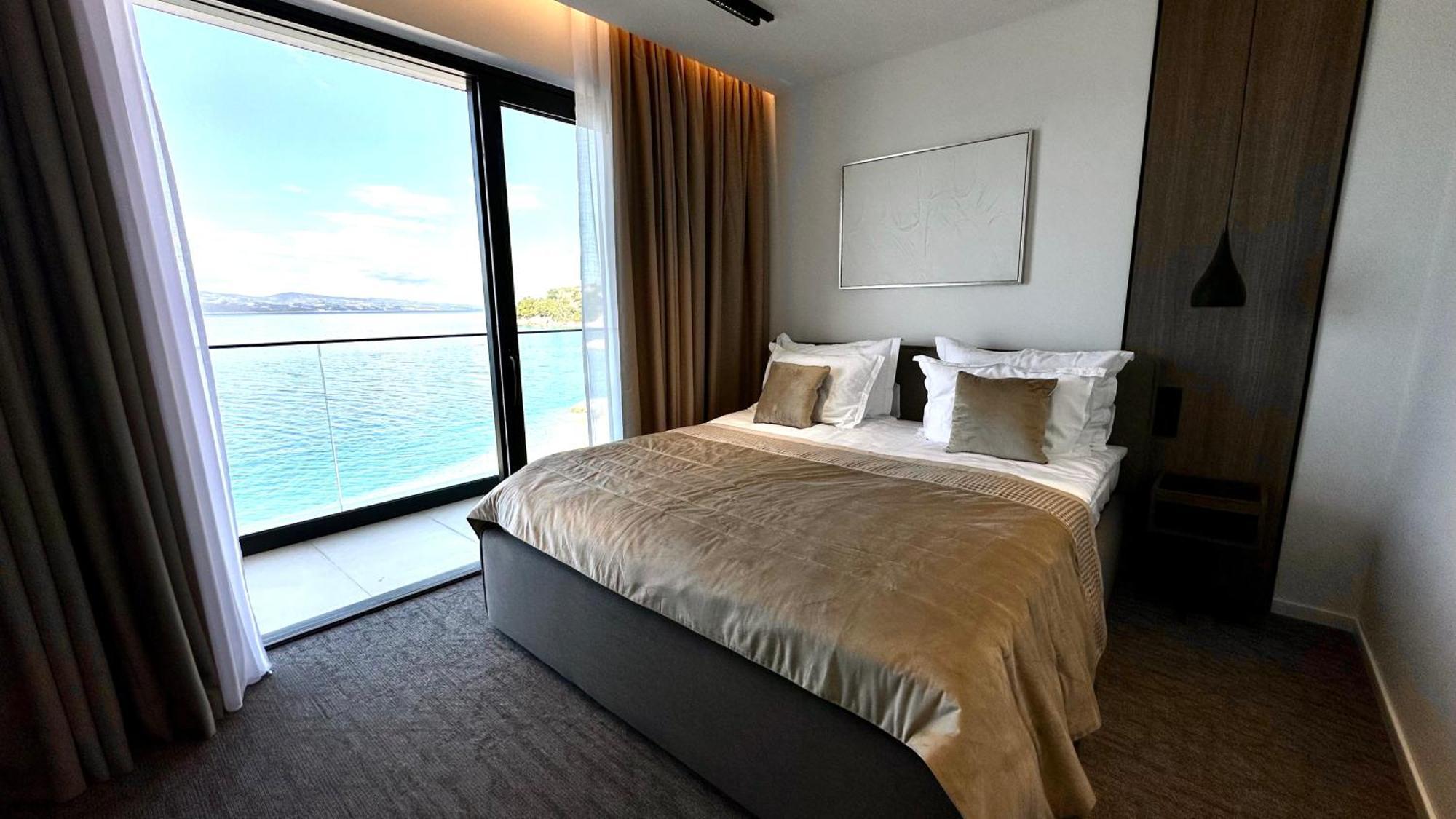 Hotel Medistone Omiš Esterno foto