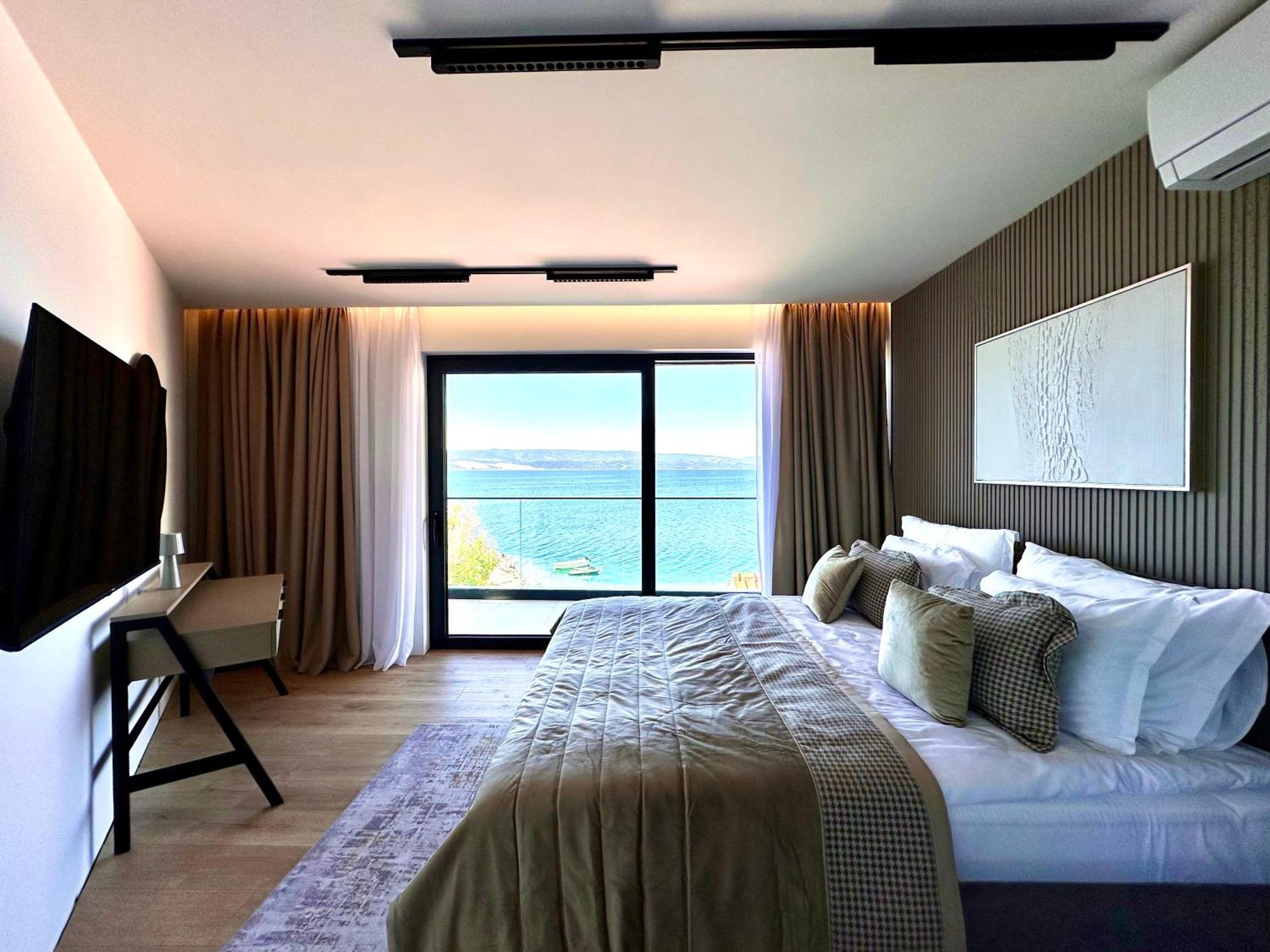 Hotel Medistone Omiš Esterno foto