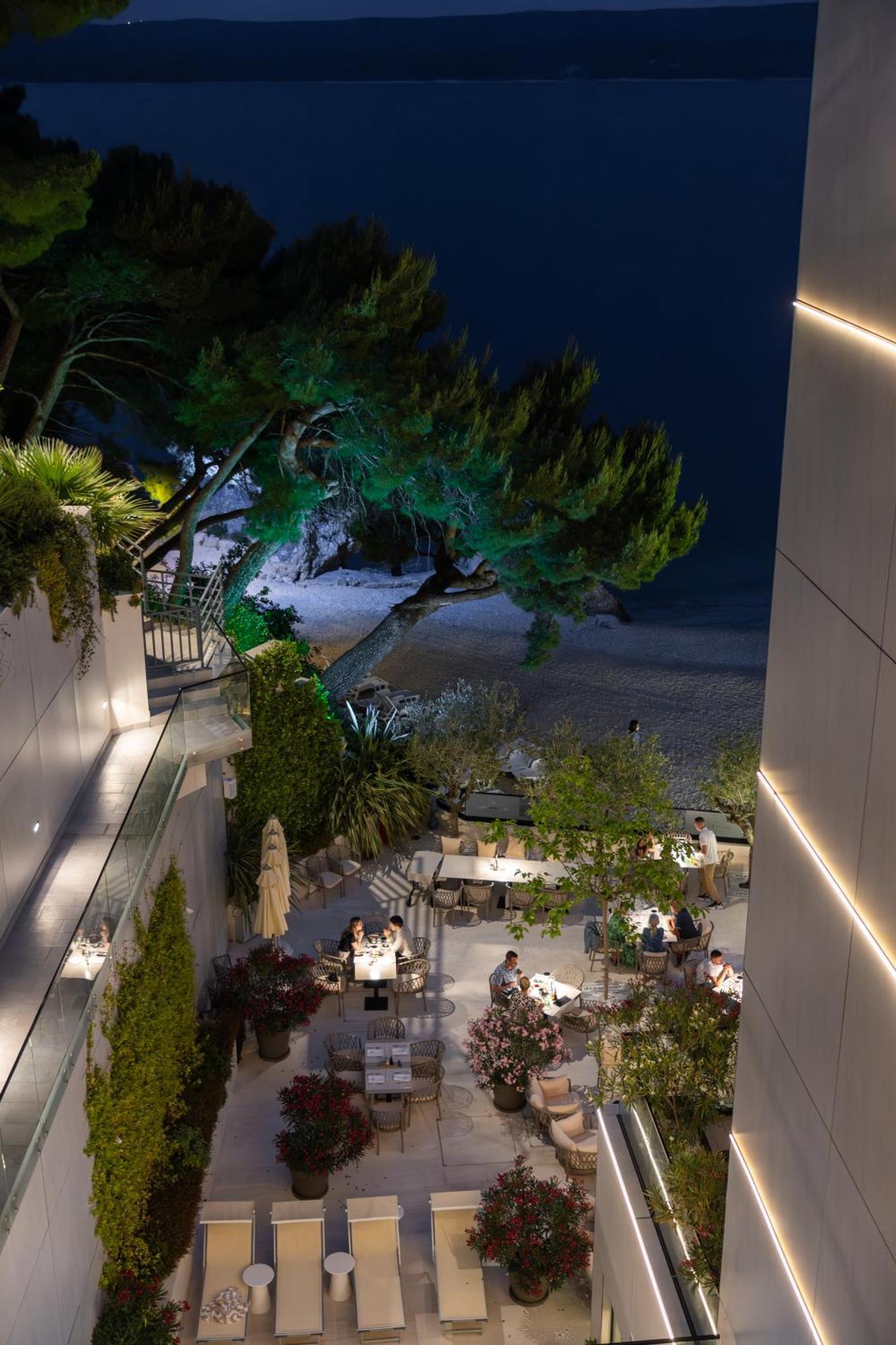 Hotel Medistone Omiš Esterno foto